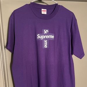 Supreme Cross Box logo T purple Size M.